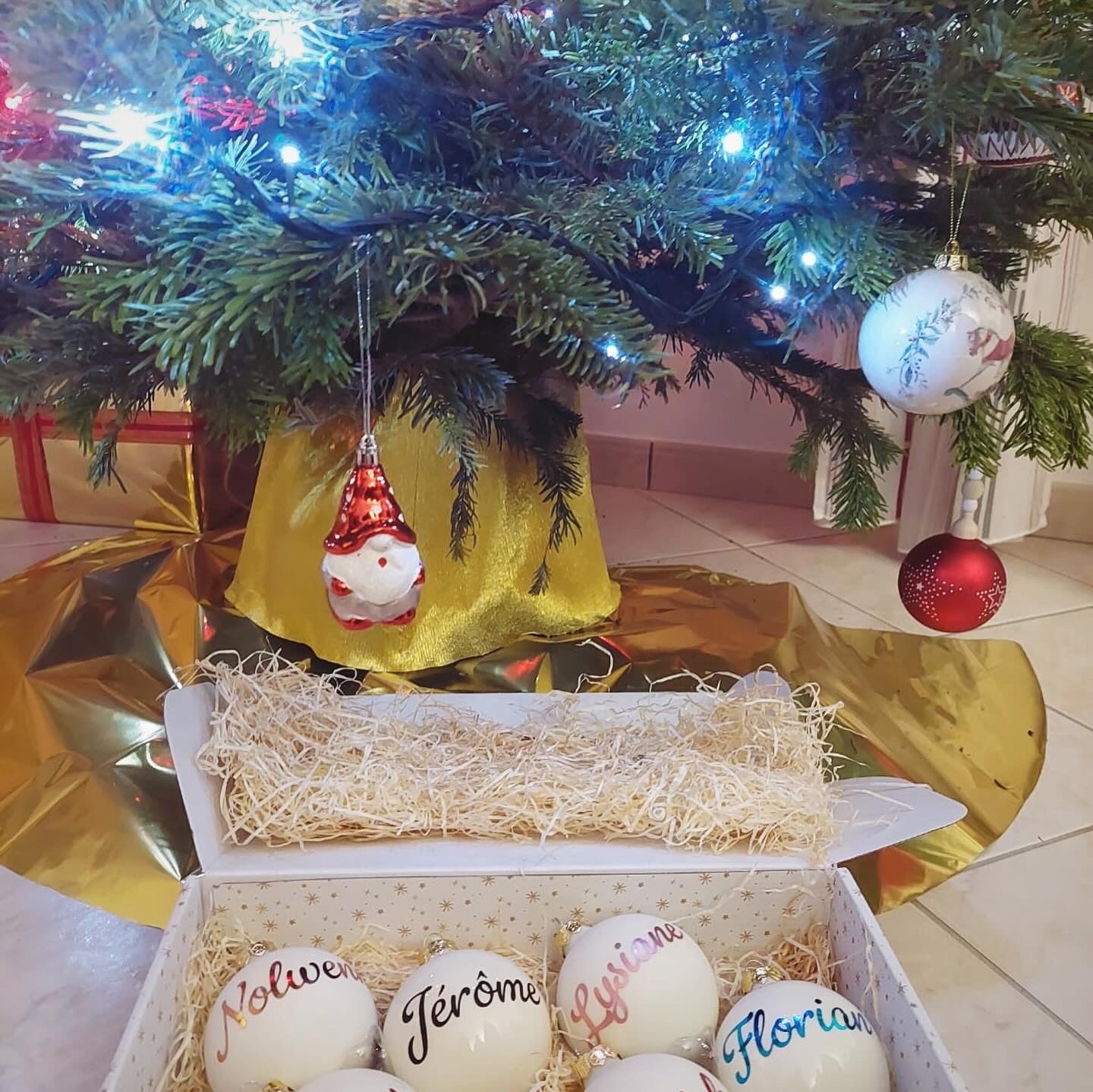 Boule de Noël personnalisable "prénom"