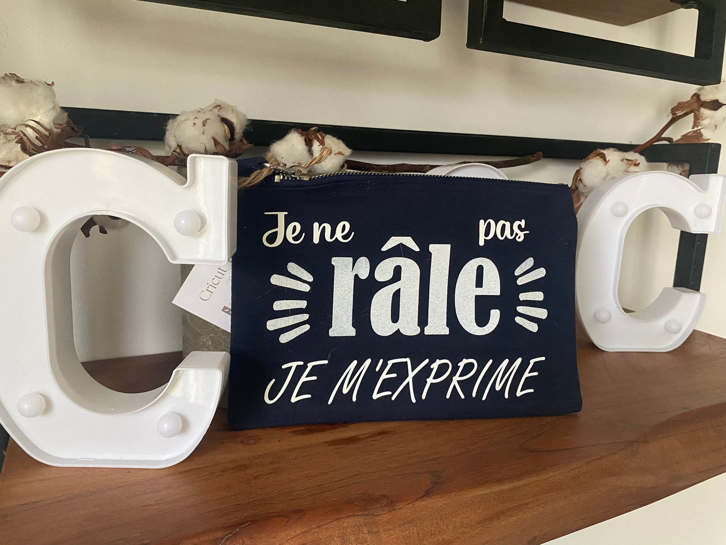 Pochette personnalisable "Je ne râle pas, je m'exprime"