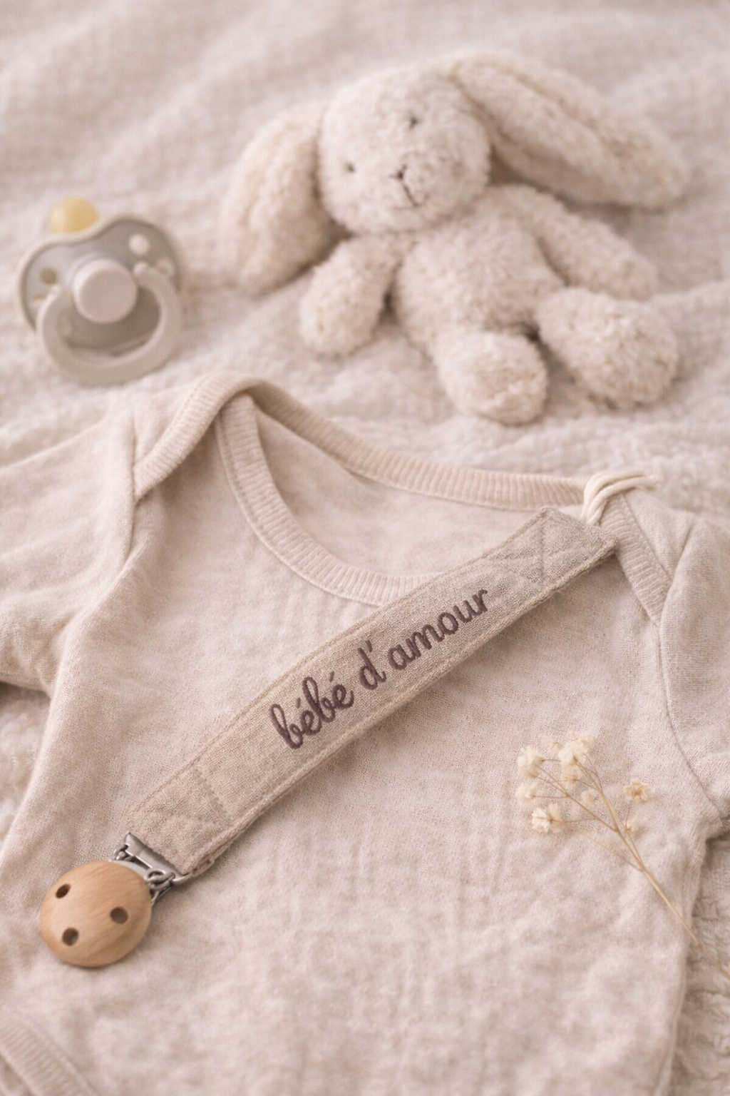 Attache tétine personnalisable "Bébé d'amour"