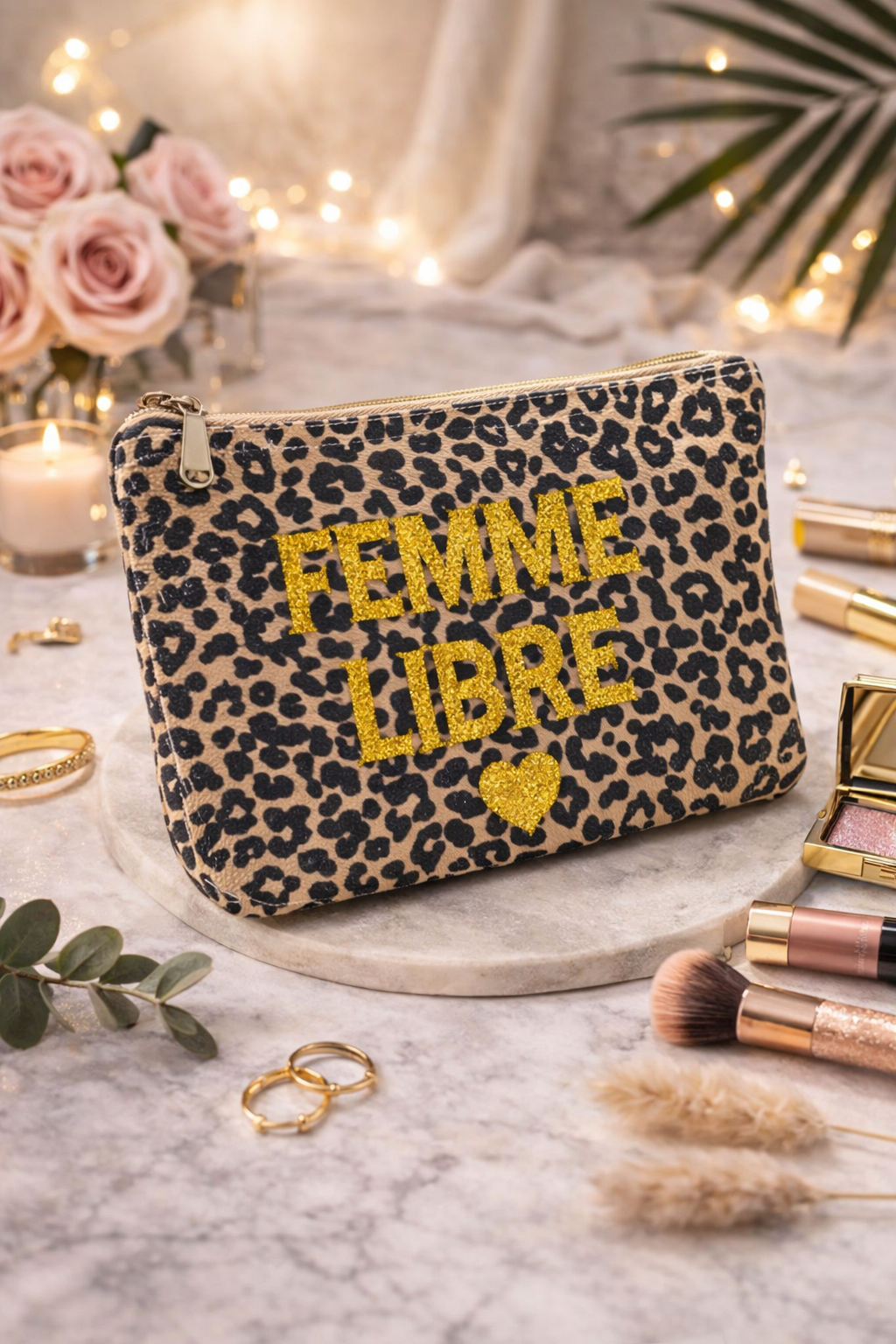 Pochette Léopard "Femme Libre" – Trousse tendance & féminine