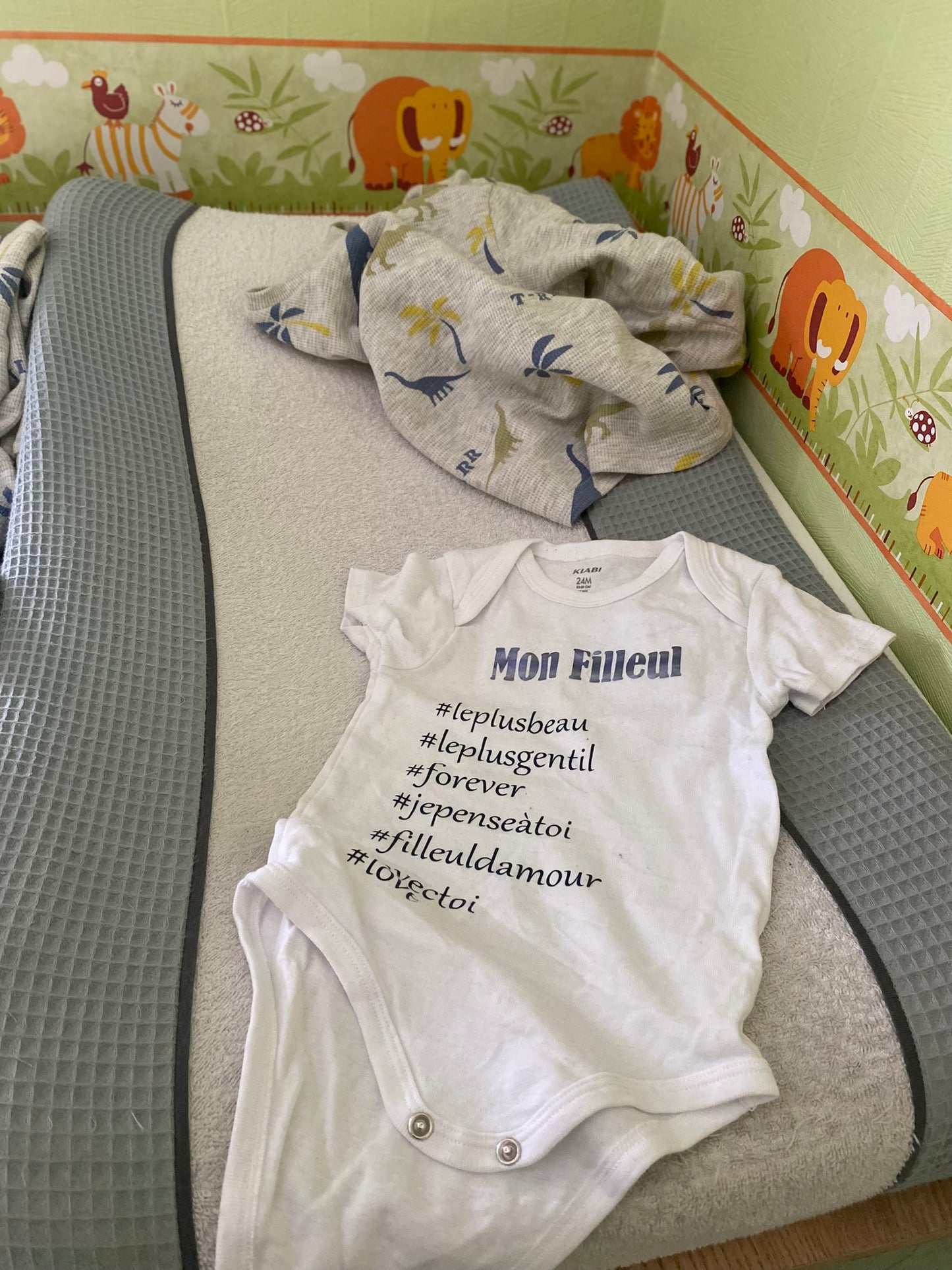 Body bébé personnalisable  “Mon Filleul / Ma Filleule”